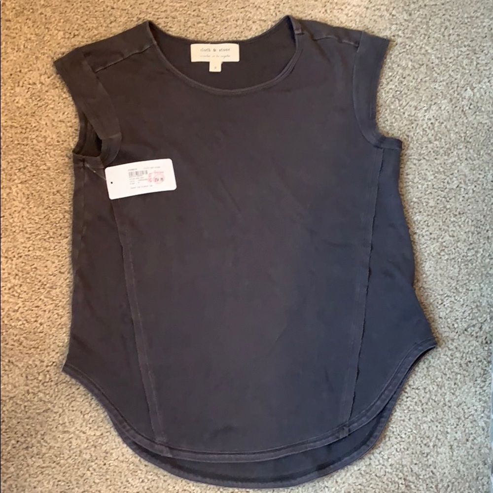 Seams cap sleeve tee